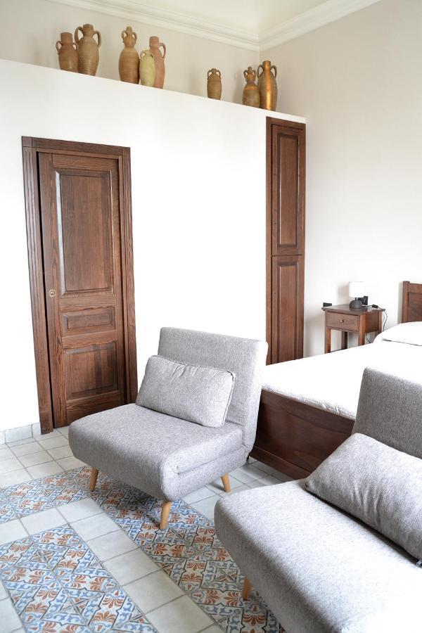 Bnb Agora Panoramic Rooms 취아카 외부 사진