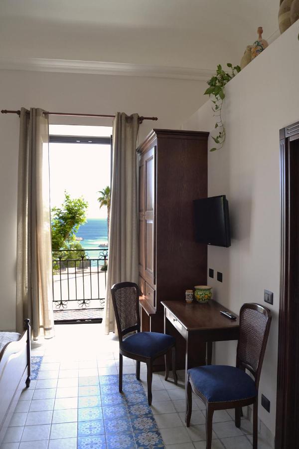 Bnb Agora Panoramic Rooms 취아카 외부 사진