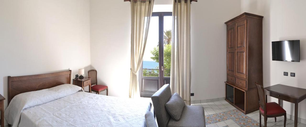 Bnb Agora Panoramic Rooms 취아카 외부 사진